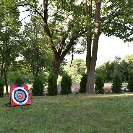 Stala La La 农家乐 Požega