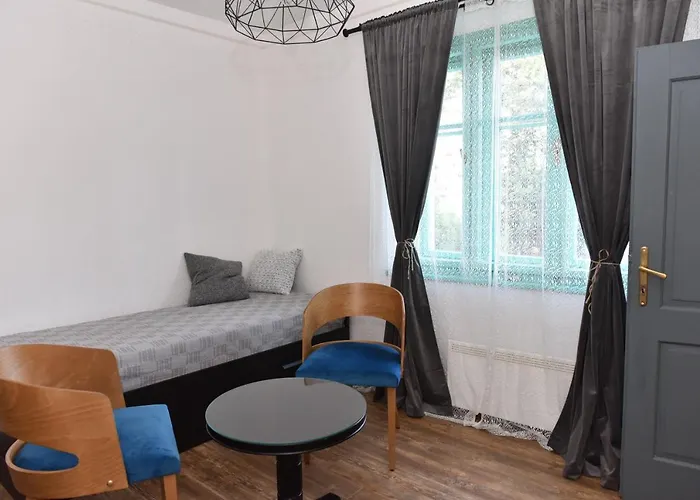 农家乐 Stala La La *